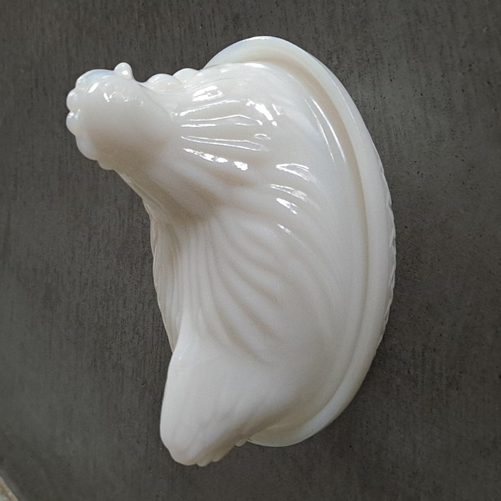 Vintage MCM Hazel Atlas White Milk Glass Covered Dish | Hen on Nest - Picture 8 of 9